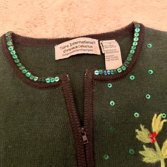 Holiday poinsettia sweater jacket - Picture 3 of 5
